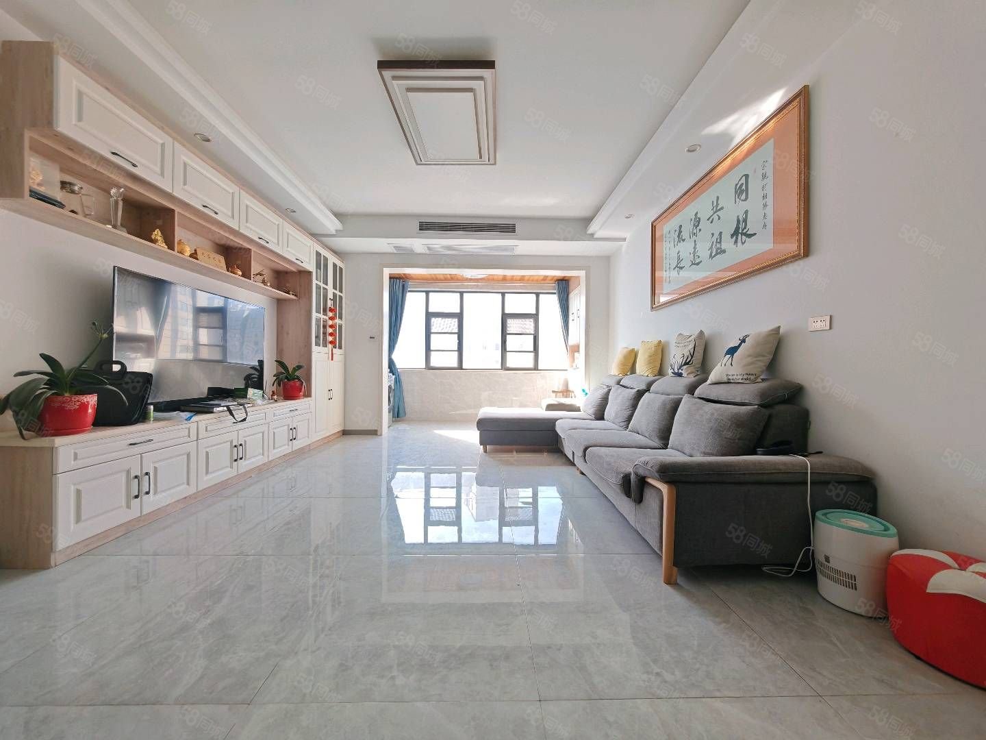 中瑞领航城3室2厅2卫136㎡南北79.8万