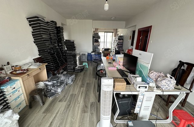 荔能华景城4室2厅163.75㎡239万二手房图片