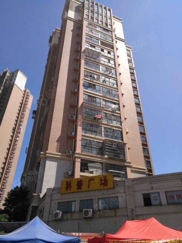 韶山南路林科大对面精装四房 南北通透 送全套家具电器随时看房