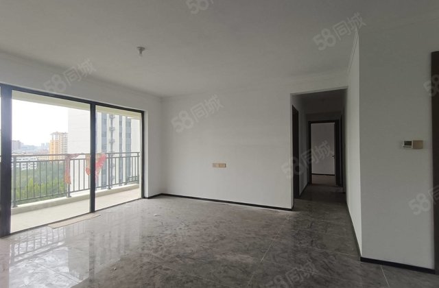 低价出售碧桂园云麓九里带车位 有电梯 时代美境 南北通透