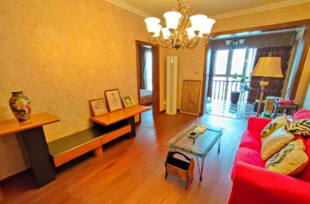 成都A区(商住楼)3室2厅135.14㎡370万二手房图片