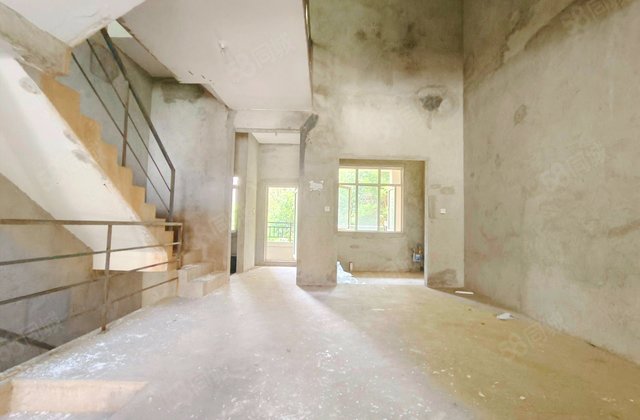 龙湾国际社区(别墅)4室2厅188.11㎡235万二手房图片