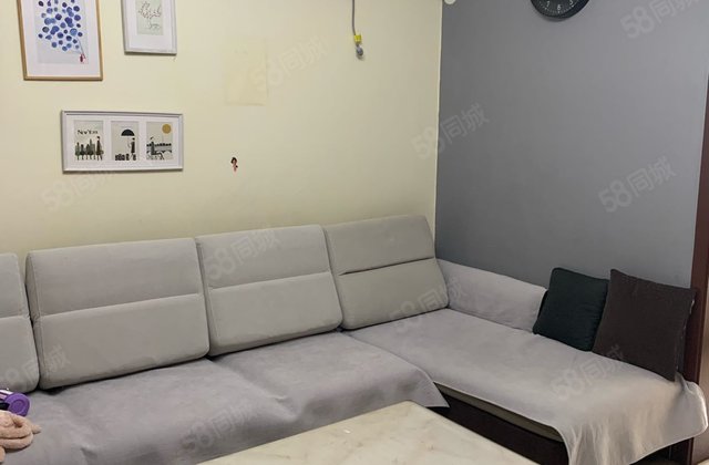 河畔新都 小三房 精装 近东昌路  对面就是慧德中学，