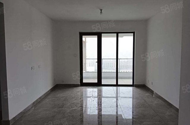 万达广场 江山印 电梯好楼层有车位 有储 新房未住 随时看房