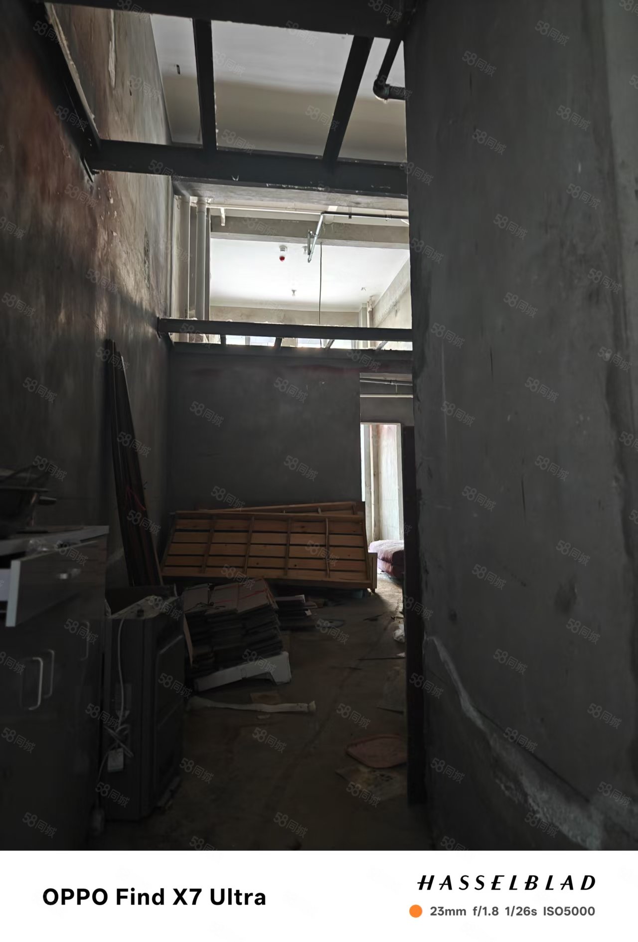 元一时代广场1室1厅1卫65㎡南23.8万