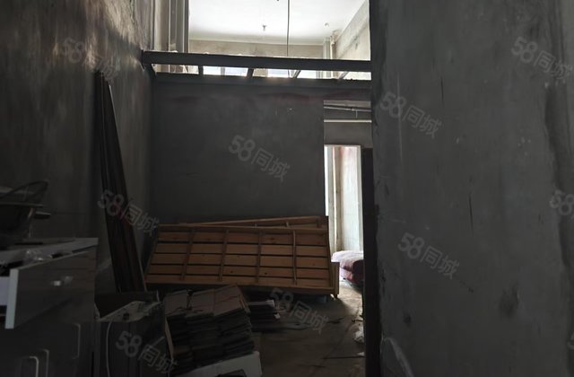 元一时代广场1室1厅1卫65㎡南23.8万