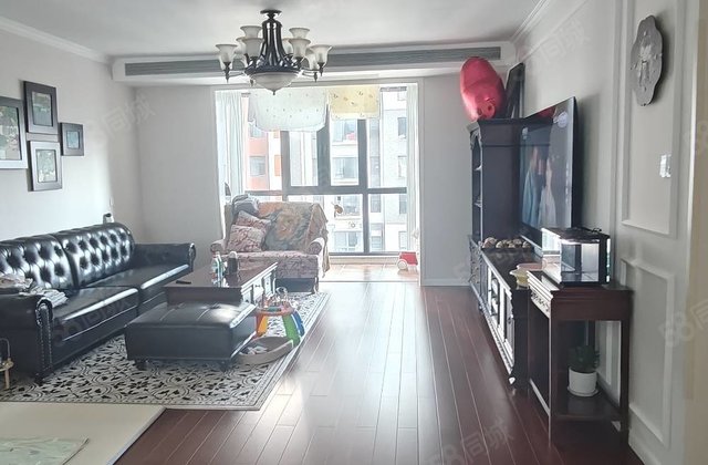 房东昌中学!兴华路 !中通领秀城精装三室!送车位储藏室