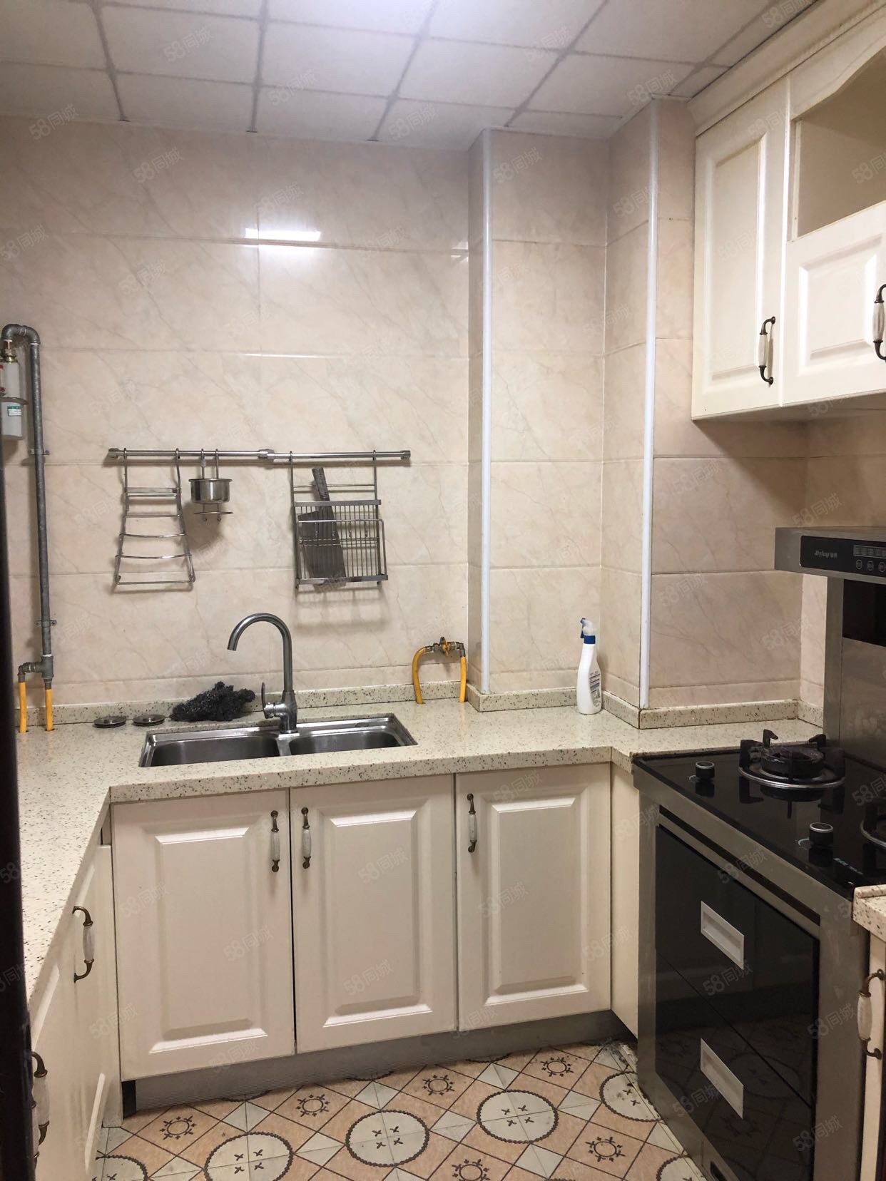 北湖豪苑3室2厅1卫84㎡南54万