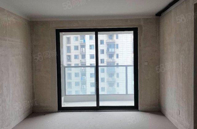 凤璘府4室2厅129.26㎡180万二手房图片