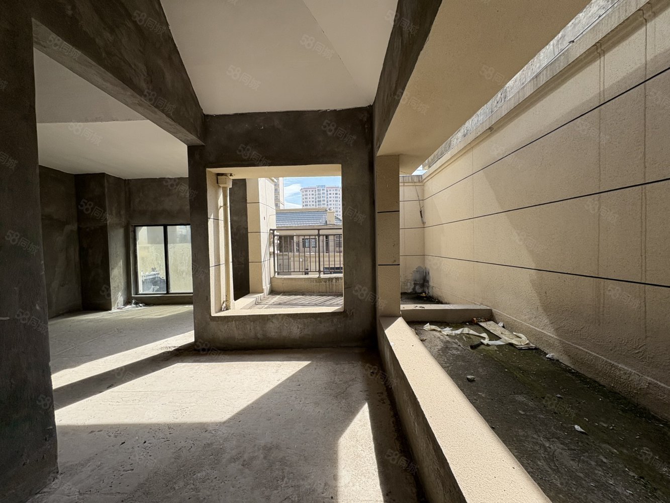 中梁壹号院(别墅)3室2厅3卫169㎡东南178万