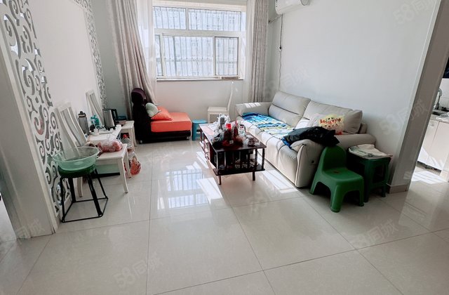 文轩 八中 水木清华 电梯房 好楼层 双卫 双阳台 停车方便