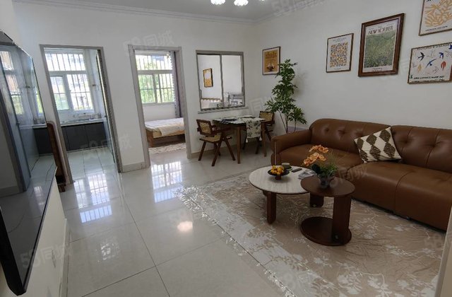 三室地暖多层精装修商品房，过税停车方便