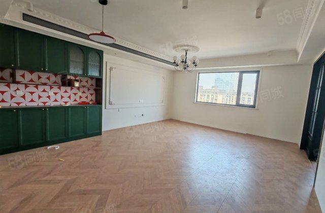 位置 送20万装修 有在租车位 临民生   颐中外国语