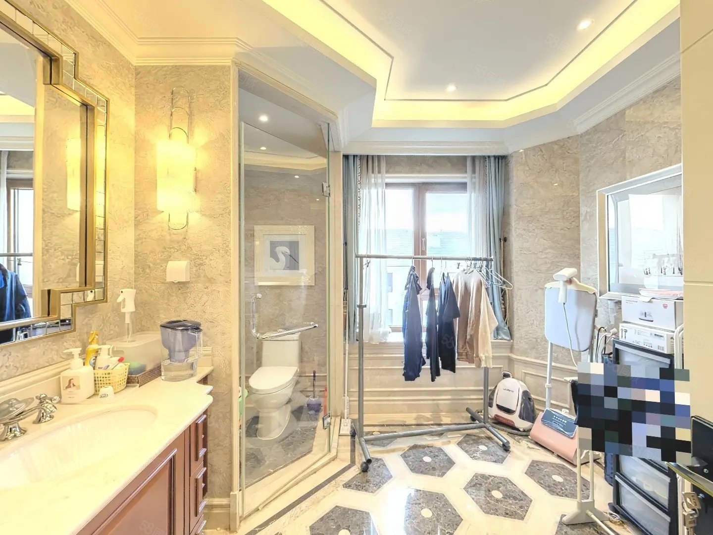 融創(chuàng)千章墅3室2廳3衛(wèi)225㎡南北998萬