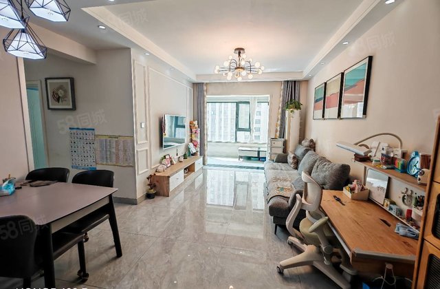 锦绣学府 三室两厅 免大税 带车储 精装修 随时看房