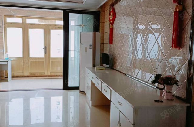 新港名苑2室2厅85㎡25.8万二手房图片