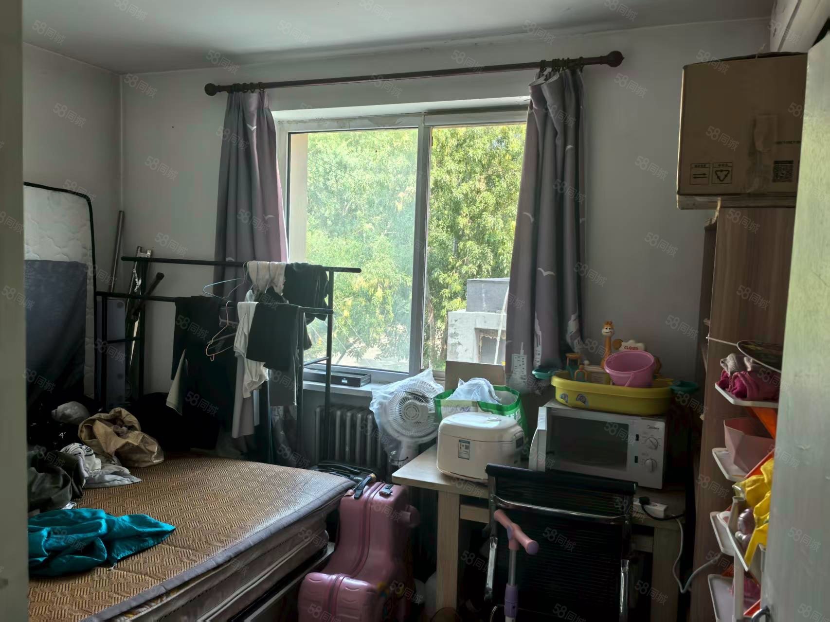 玉橋東路38號(hào)院2室1廳1衛(wèi)69.5㎡南北198萬(wàn)