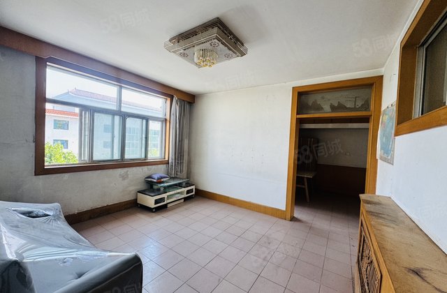 老文轩 新一中 龙山南区 正规三居 双阳台 出行方便