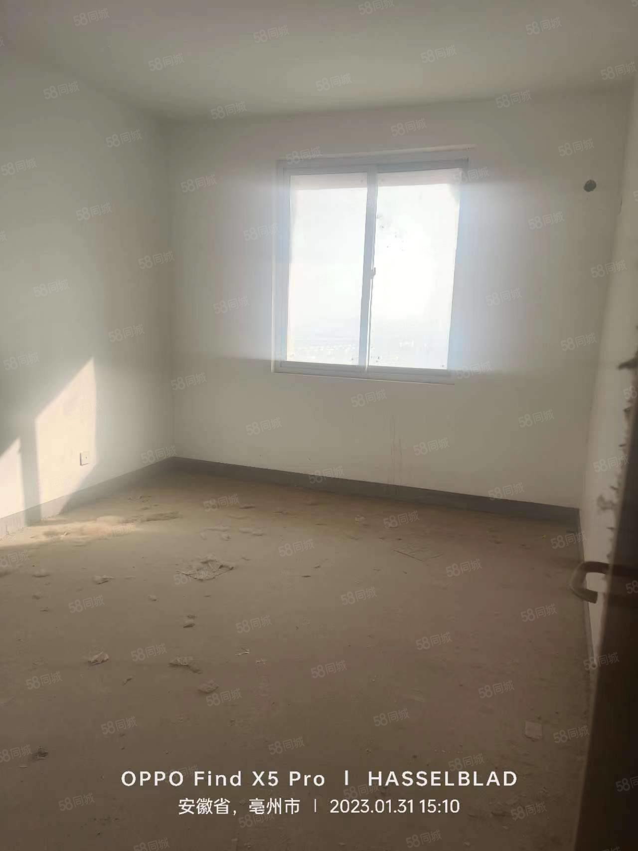 秀水佳苑3室2厅1卫121.6㎡南32万