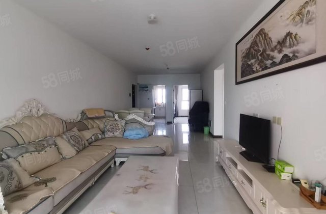 新出房源 阿卡六期 东边户 大三室 免大税 随时看房