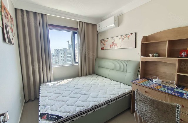 湖边,实验,南北通透 高楼层视野好 次新房 电梯房 小三房