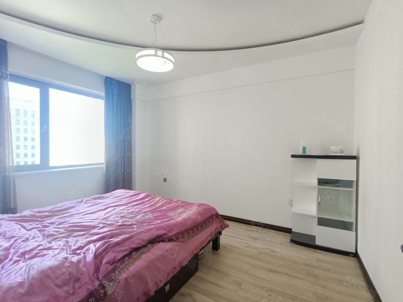 五中十一小金城国际电梯七楼个人家装市中心位置可贷款