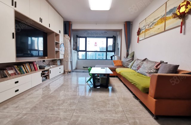 次新小区 送车位免大税带储 莲湖新城 客厅朝阳拎包入住