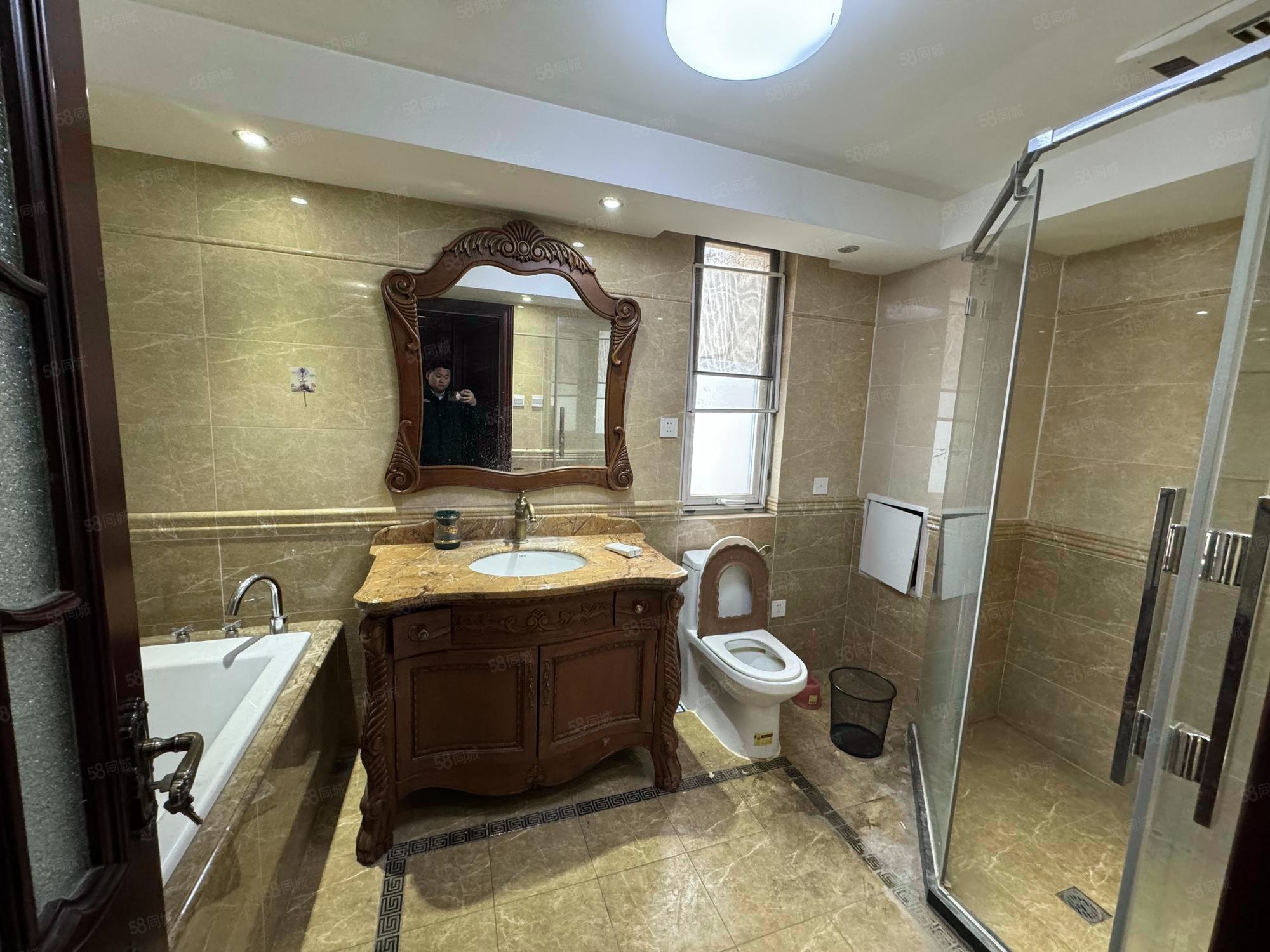 澳景園5室3廳4衛(wèi)475.78㎡南北1999萬