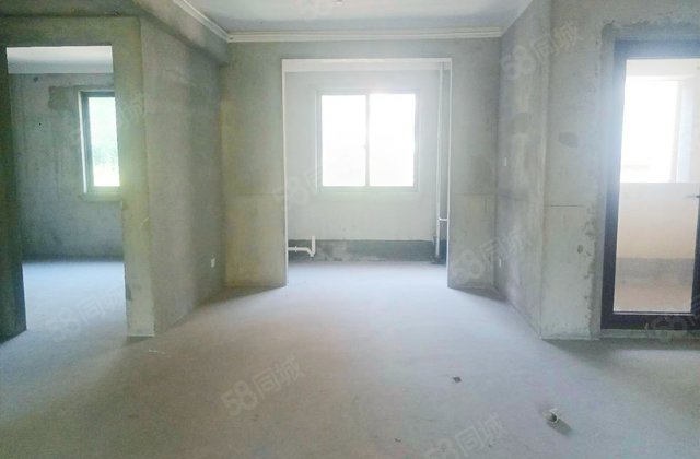 金域蓝湾四区(常熟)4室2厅132.86㎡108万二手房图片