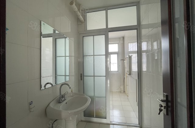 房东急售 万达北 电大附近 桐凤家园 电梯洋房 双卫格局