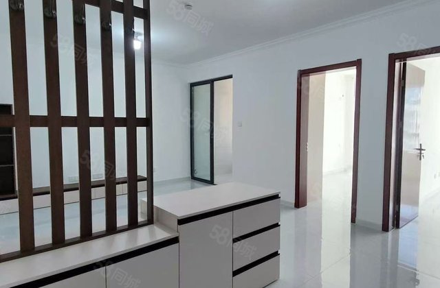 市医院电梯新房未住 11层洋房 三中附近 泰和花园精装2室