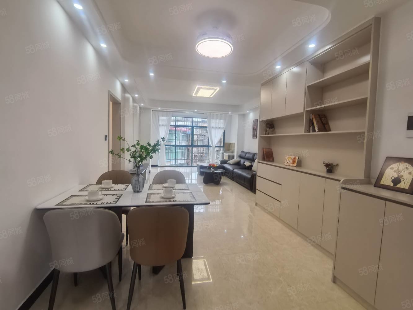 宜人小居3室2厅1卫90㎡南北39.8万