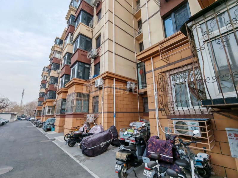 中澤家園2室1廳1衛(wèi)80.87㎡南205萬