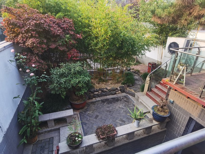 水榭华庭别墅 前后带院 位置很好 证过二省税 真实图片