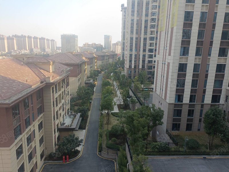 碧桂园印象花溪一期临湖精装大平层270平大五房诚心出售