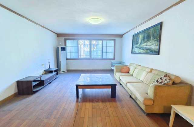 鸿园小区3室2厅132.49㎡100万二手房图片