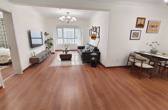 东文轩外国语 月季公园旁 九州国际精装三室 中间楼层随时看房