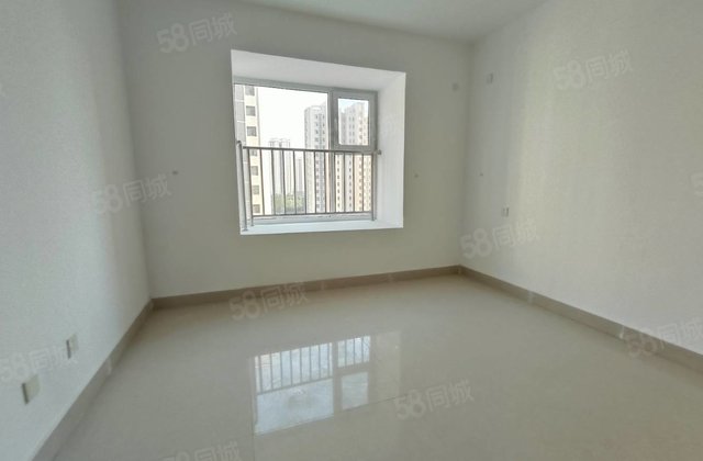 高铁文轩 新一中 电梯凤凰层 3室2卫带车位 一手手续 仙庄