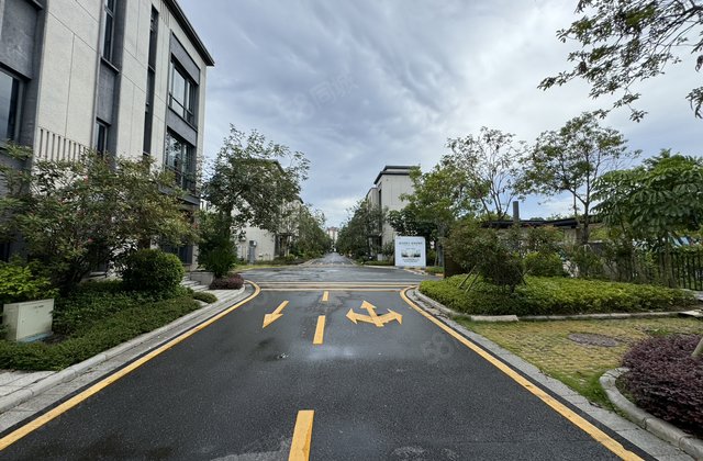 美的鹭湖森林度假区(别墅)3室2厅132.25㎡156万二手房图片