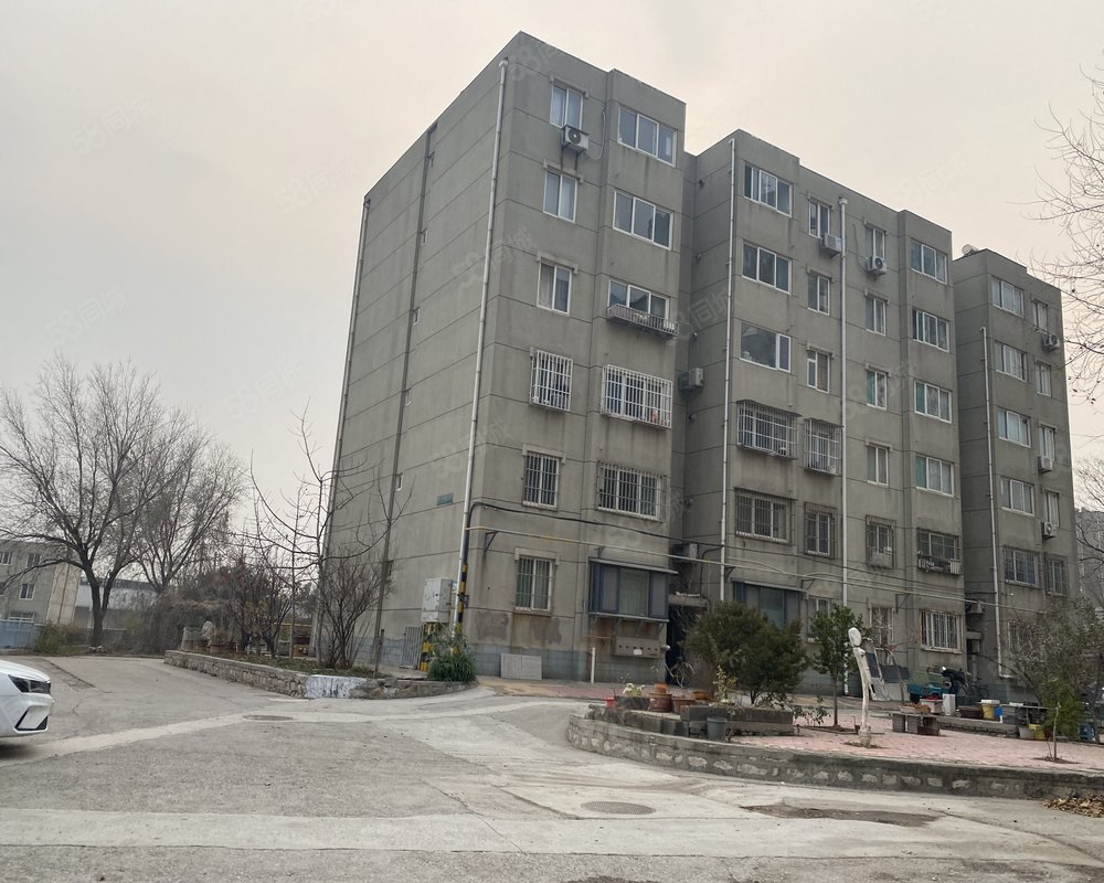 山铝体育馆小区