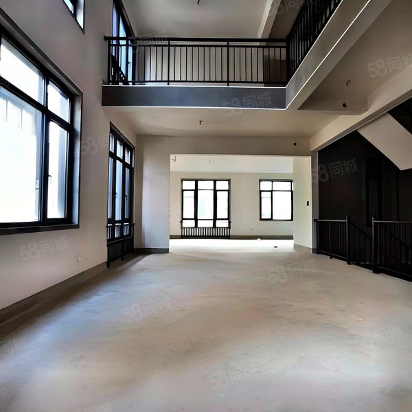 急售华夏天璟湾新出毛坯大双拼别墅带150平米花园