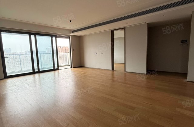 雅戈尔嵩江府4室2厅144.59㎡376万二手房图片