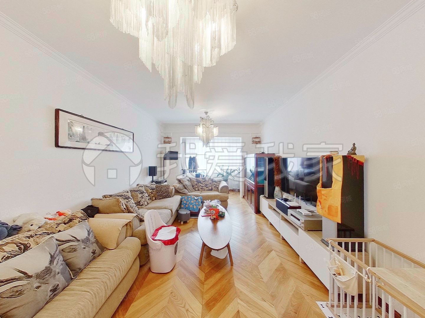 長安花園3室2廳2衛(wèi)122.93㎡南北699萬