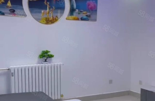 一诺林花小筑好房急售～精装一楼带院～免大税送储～价格好谈～约