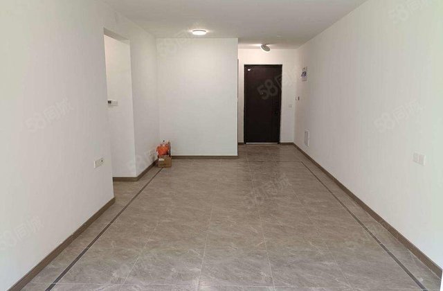 单价六千多 送车位 前边六层洋房无遮挡 水樾澜庭 民生凤凰城