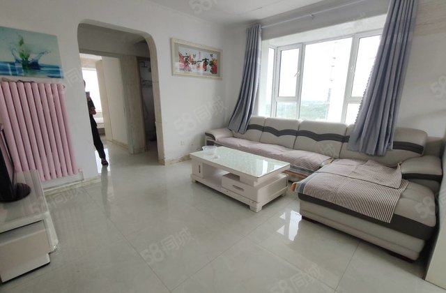 区妇幼香江，站北花园水城佳苑精装电梯三室边户，送储