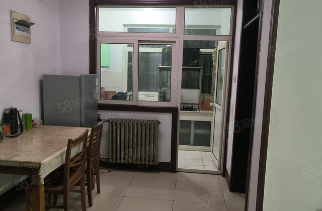 谷庄小区大三居 朝南 配套齐全 交通便利 价格亲民