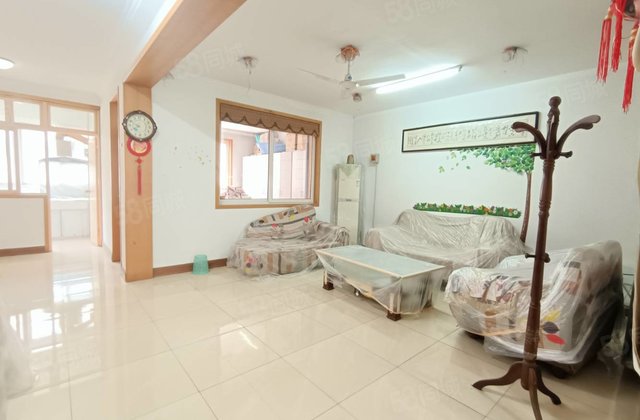 东昌中学  中华御苑水城华府旁  3楼  新纺苑停车方便