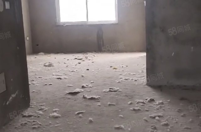 施庄社区3室2厅134㎡32万二手房图片
