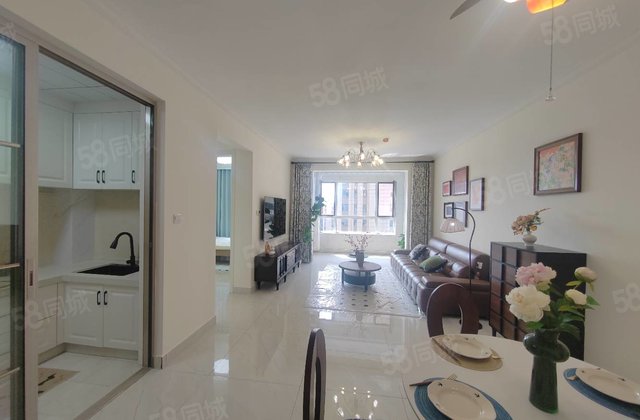 电梯三室好楼层 带车位 精装修送全屋家具家电 诚售有密码钥匙